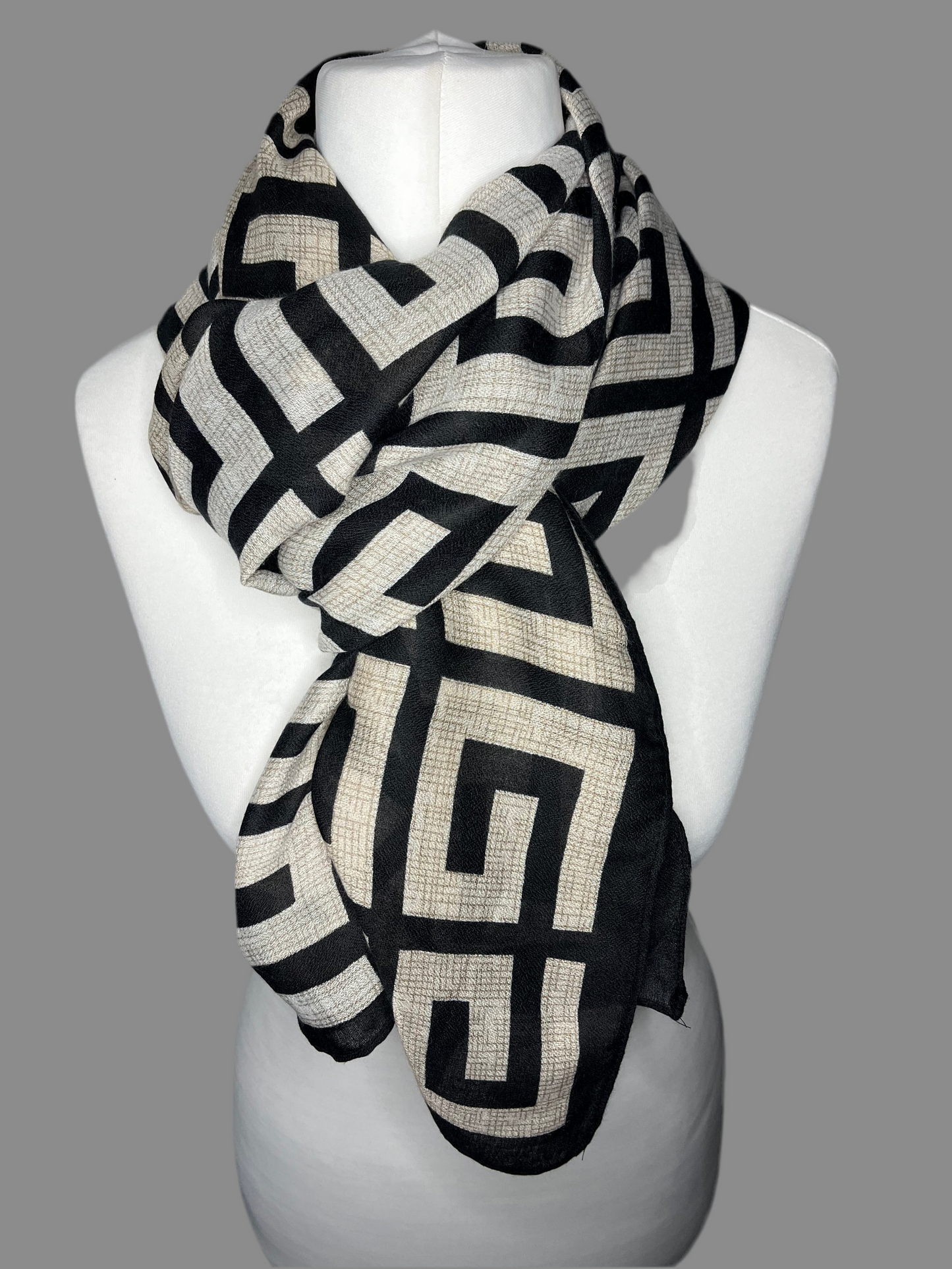 Geometric Scarf-Black & Beige